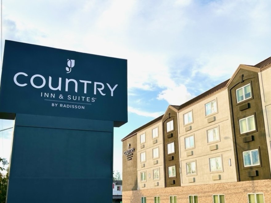 Country Inn & Suites Rehoboth Beach