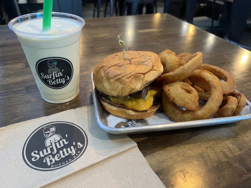 Surfin Betty’s Burger Bar
