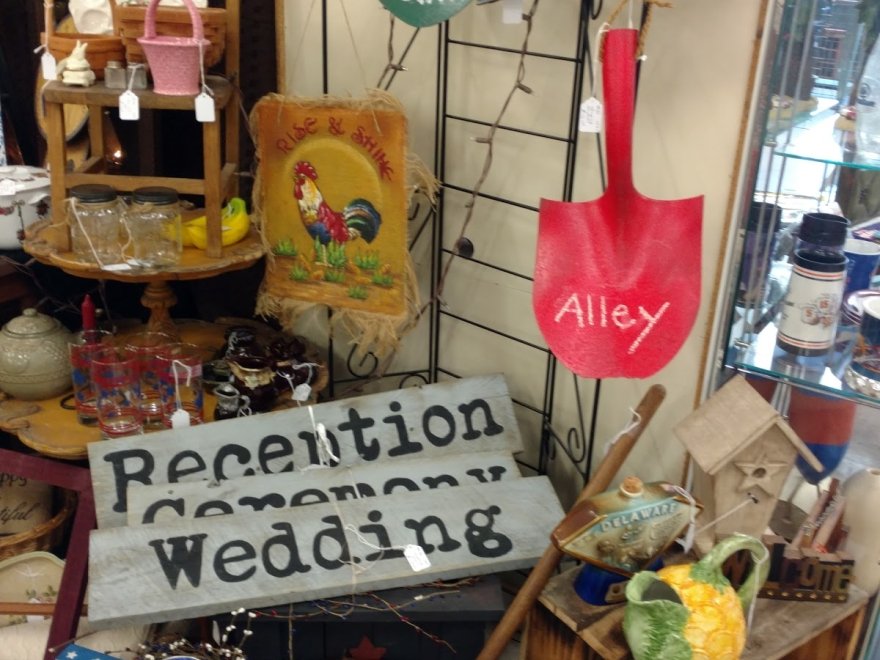 Downtown Alley llc