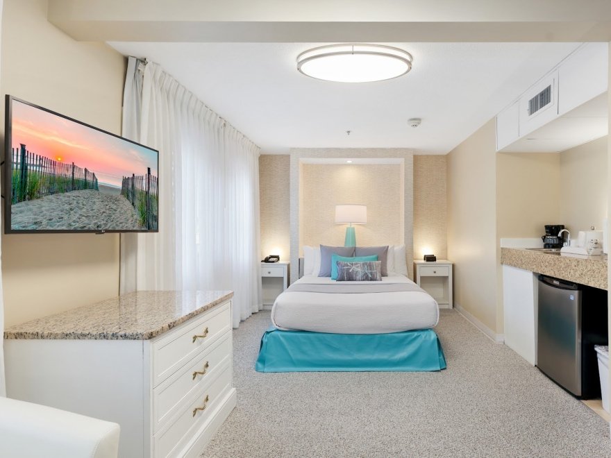 Brighton Suites Hotel
