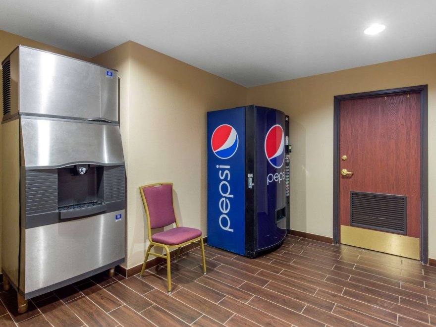 Comfort Suites