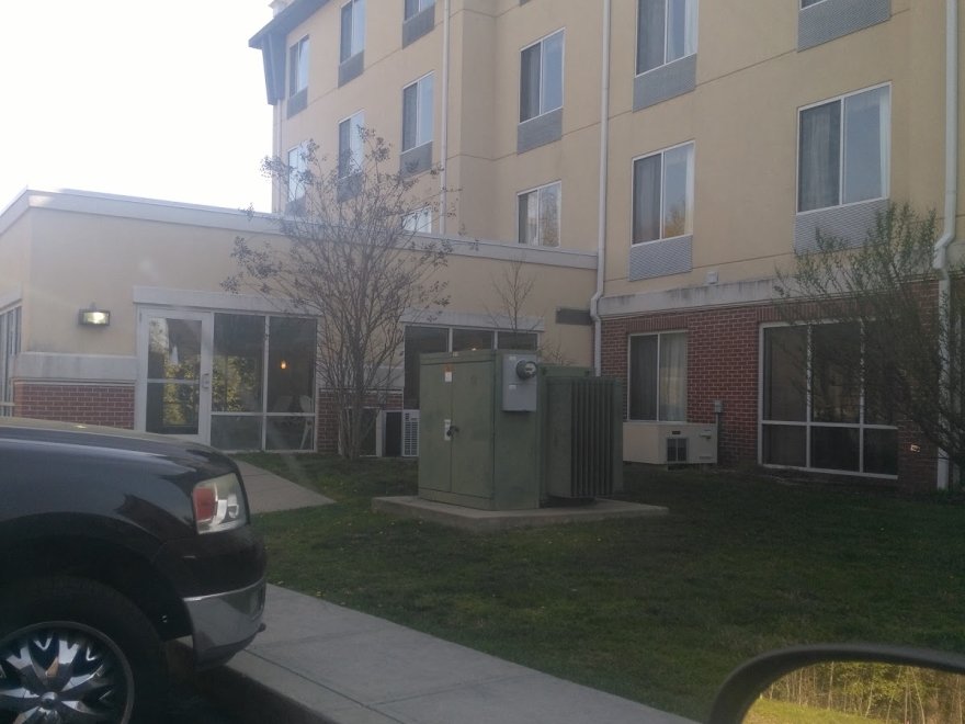 Comfort Suites