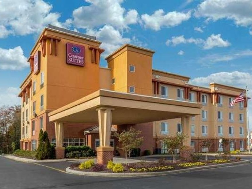 Comfort Suites