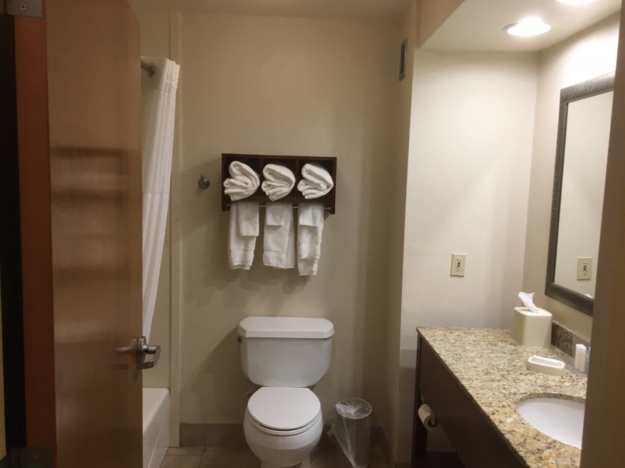 Comfort Suites