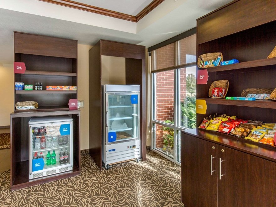 Comfort Suites
