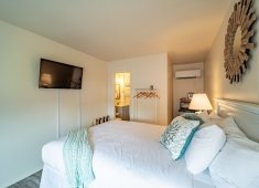 Ocean Glass Inn